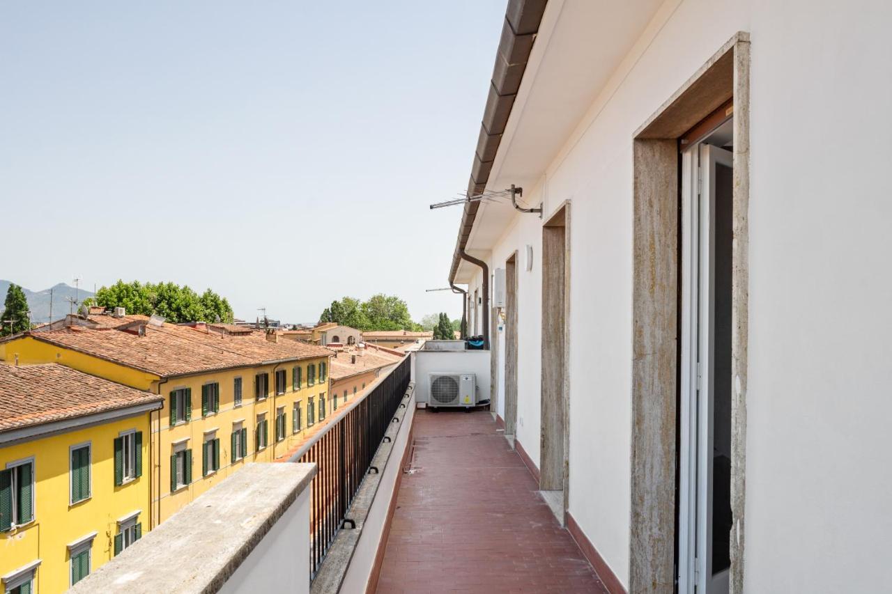 Apartamento Modern Attics With Balconies And Panoramic View Pisa Exterior foto
